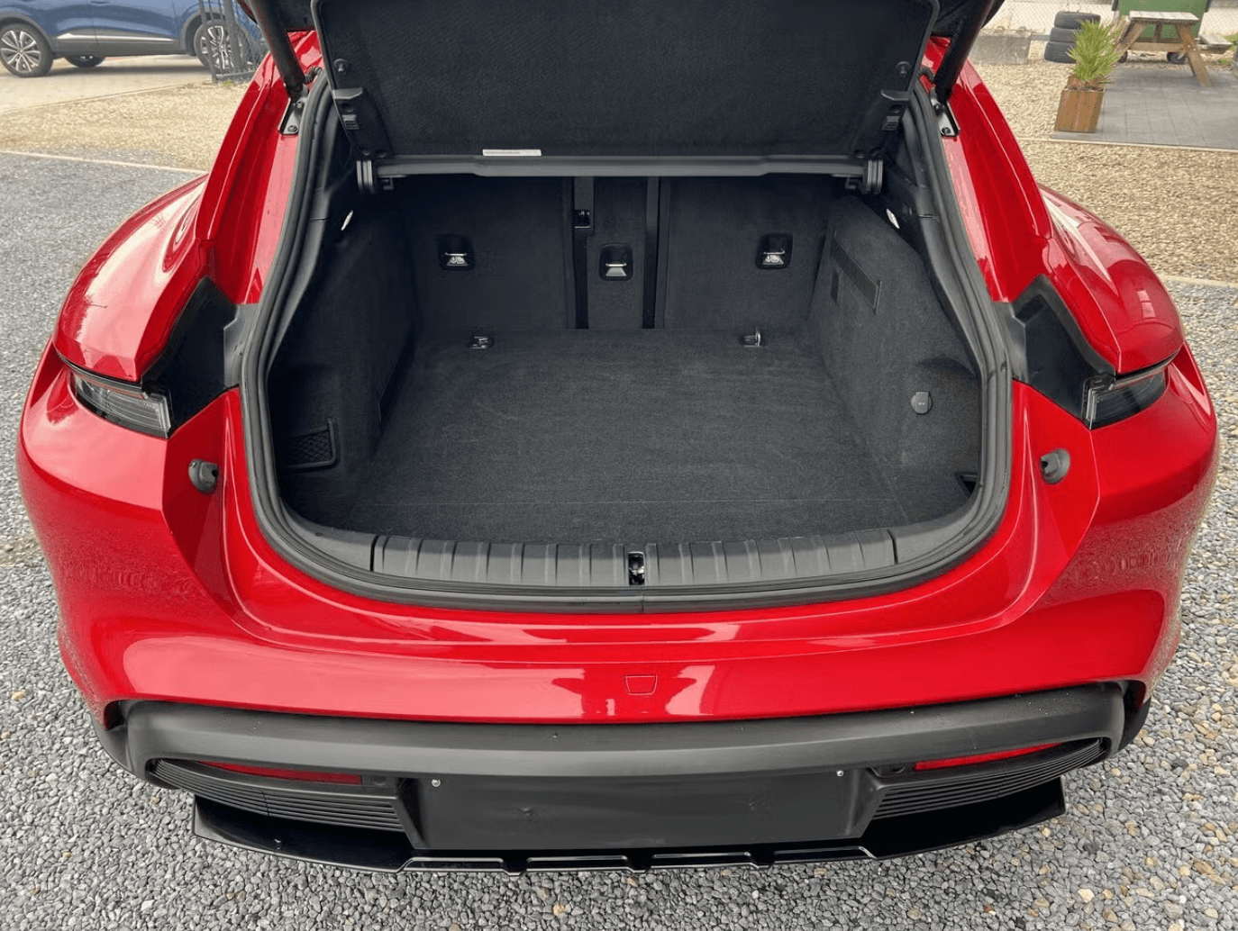 Porsche Taycan 4 Cross Turismo 2022 Rouge Carmin — vue 6